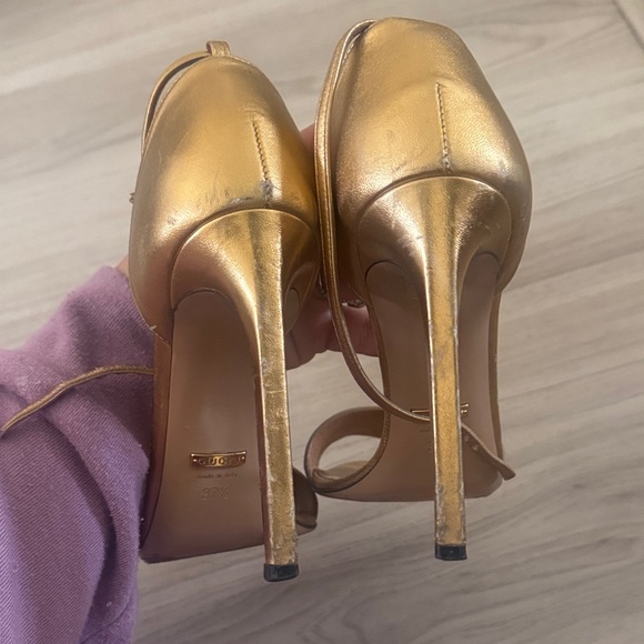 Gucci Metallic Gold Women's Heels - Picture 5 of 9